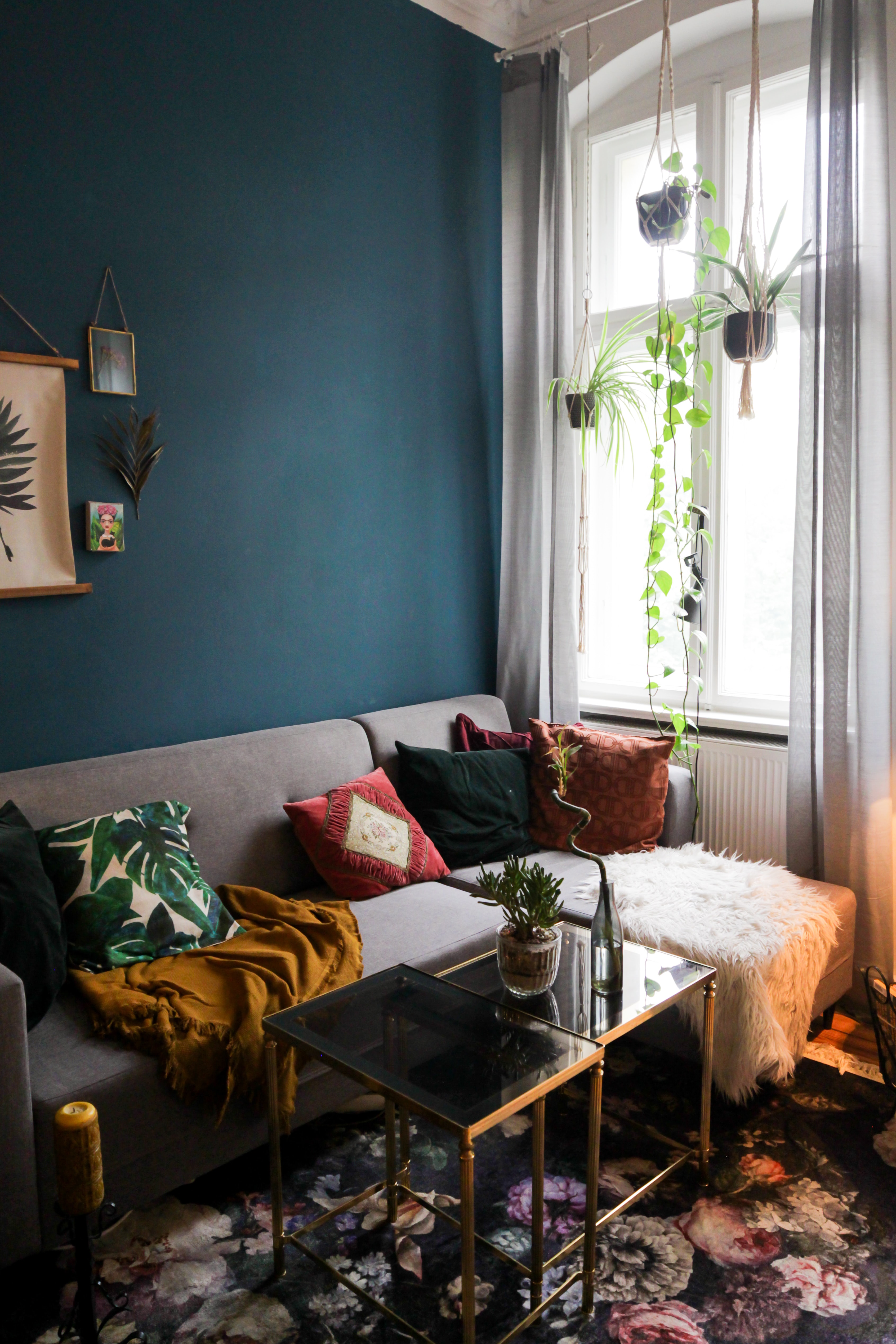 Dark blue aesthetic living room